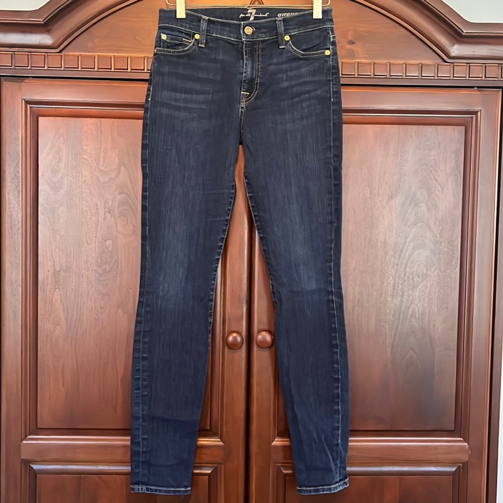 7 For All Mankind Gwenevere Skinny Dark Wash Size 27